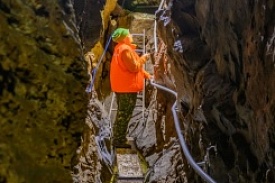 Пещера-музей Караульная  